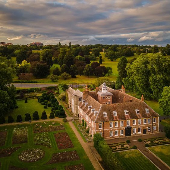 Hall Place and Gardens, United Kingdom